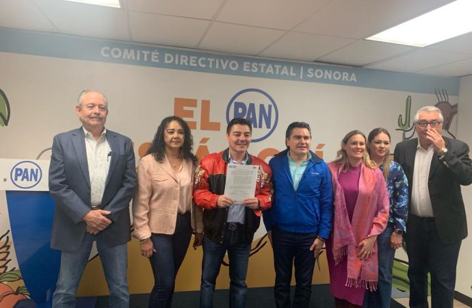 Se registra el Ex Campeón del mundo de box “El travieso” Arce en el PAN para competir una Diputación Federal