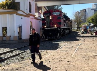 Ciudadanos de Nogales demandan y defienden reubicación de las vías del tren en Nogales