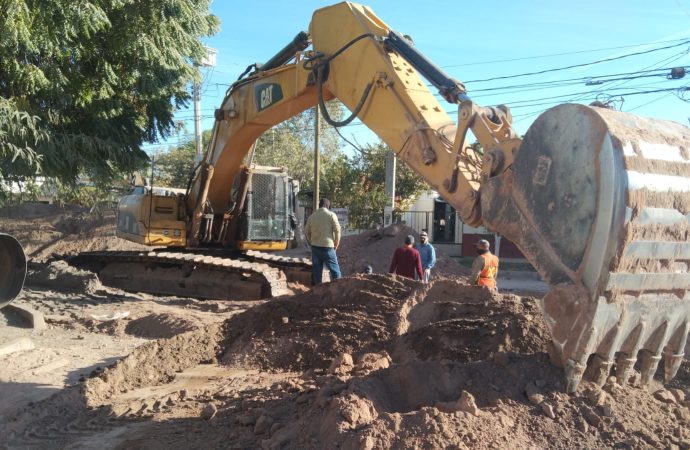 Pone Ayuntamiento “Manos a la obra” en freno a contingencia por drenajes colapsados