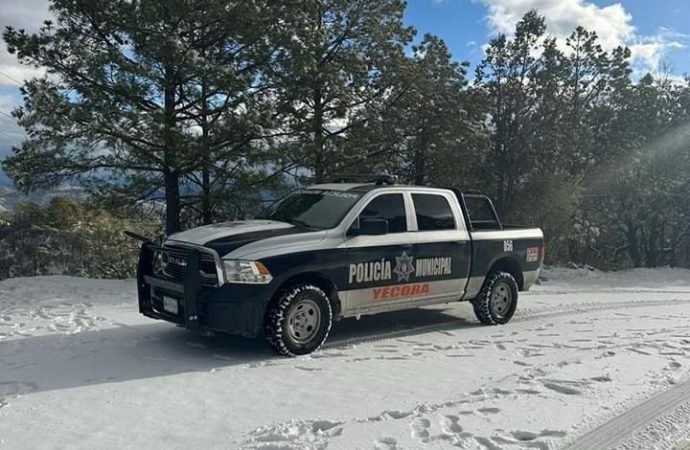 Cierran tres tramos carreteros en Sonora por nevadas