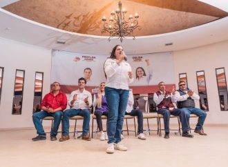 Celida y Froylán invitan a jubilar a Manlio y sumarse al Plan C