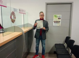 Entregan primer acta a persona ‘no binaria’ en Sonora