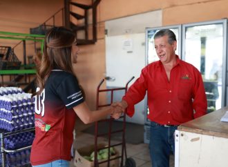 Diana Karina se compromete a atender peticiones de maestros sobre pensiones y plazas