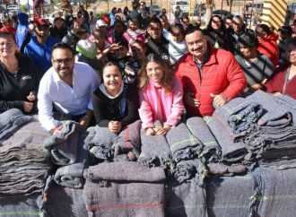 Entrega Sylvana Beltrones apoyos a 486 familias de Sonora