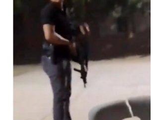 Detienen a Policía Estatal tras disparar al aire en fiesta familiar