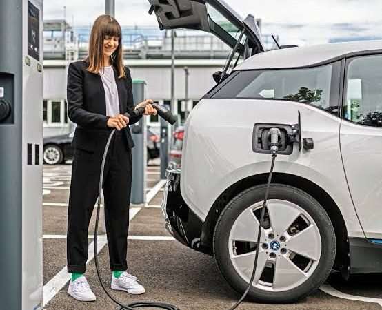 Sonora impulsa la revolución eléctrica: Más de 950 autos vendidos en 2023