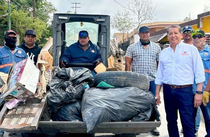 Lleva Ayuntamiento jornada de descacharre a Villa de Seris