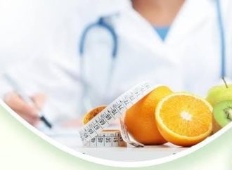 Se recomienda consulta médica antes de antes que acudir a nutriólogos