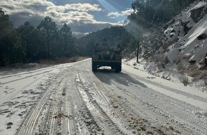 Cierre de carretera Hermosillo-Yécora por presencia de Nieve