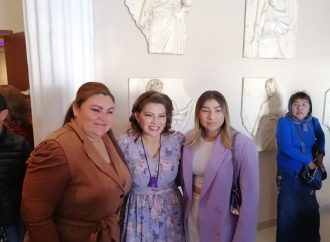 Encabeza Lorenia Valles el conversatorio  Tiempo de Mujeres Transformadoras