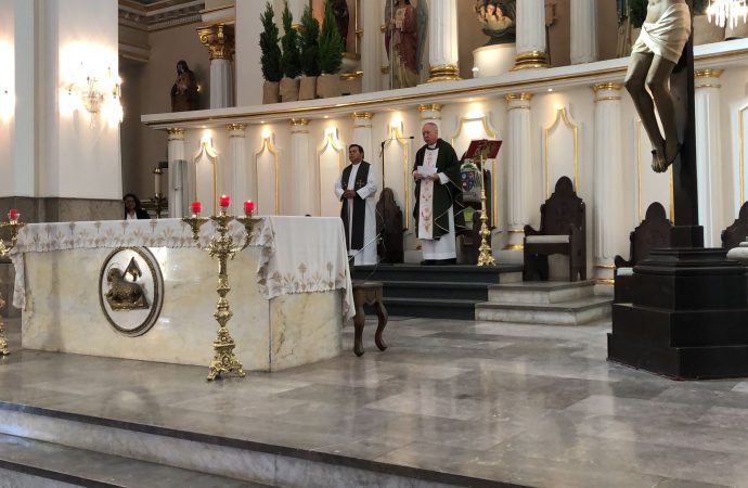 Se jubila la Jirafa Pancho del centro ecológico de Sonora tras 27 años de exhibición