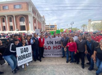 Marchan sindicatos de la CTM para exigir 40 horas de trabajo a la semana