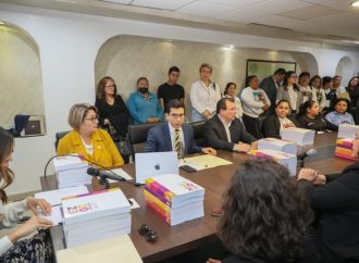 Entregan informe 2023 del CEDH al Congreso del Estado