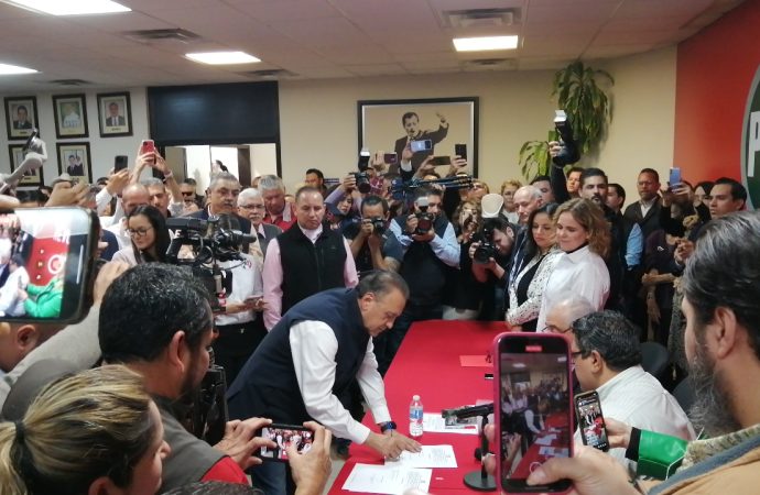 Beltrones abre puerta a Senaduría plurinominal por el PRD