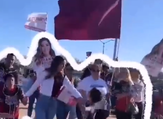 Recorre Diana Karina Barreras El Rebatingo conviviendo con los vendedores