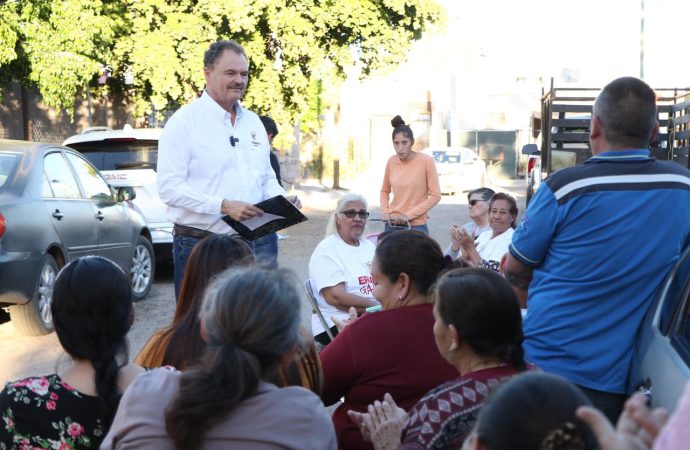 Toma nota “El Borrego” Gándara de necesidades por atender en la Agualurca