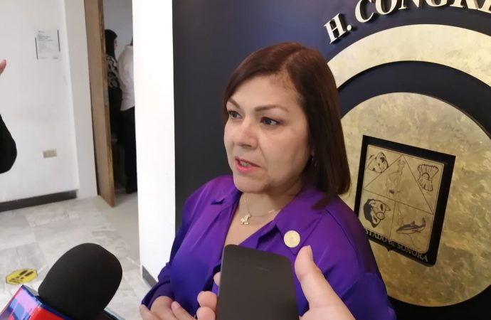 Presentarán propuesta a favor de las mujeres durante todo abril