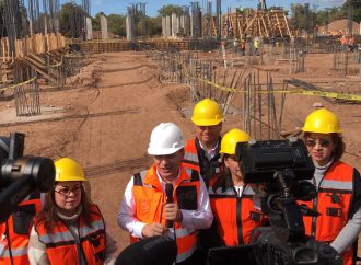 Supervisa Alfonso Durazo avances de hospital comunitario en Vícam