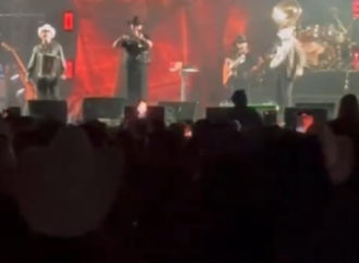 “Se me antoja echarme un perico”: Duras críticas a Carin Leon tras declaraciones en concierto en Hermosillo