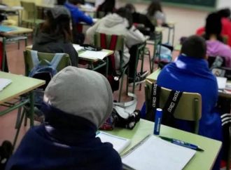 Modificación de horario escolar por frío continuará toda la semana