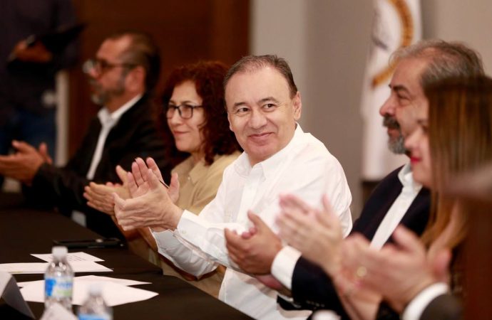 Asiste gobernador Durazo a inauguración de foro de Energía Nuclear y Uranio