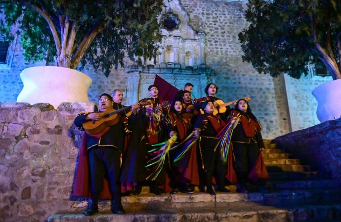 La cultura toma las calles de Álamos