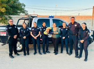 Visitan policías estatales a Jared Edgardo, bebé que nació en la unidad 15574