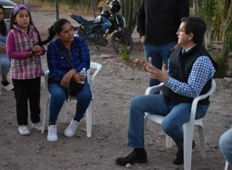Jorge Alberto Elías Retes visita colonia Nuevo Sonora