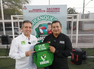 Celebra Jacobo Mendoza el día de las niñas y los niños en la colonia Las Granjas