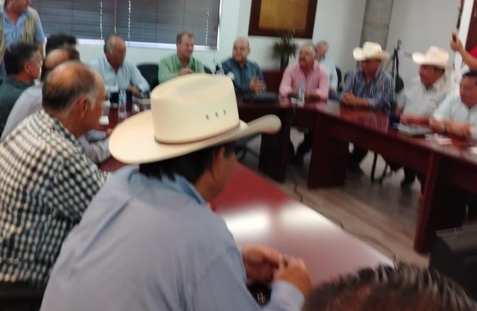 Esperan productores que gestiones del gobernador den resultados en precios de garantía