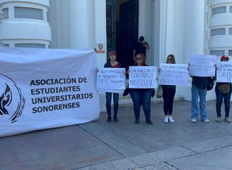 Alumnos de la Unison piden certeza en torno a negociaciones sobre la huelga