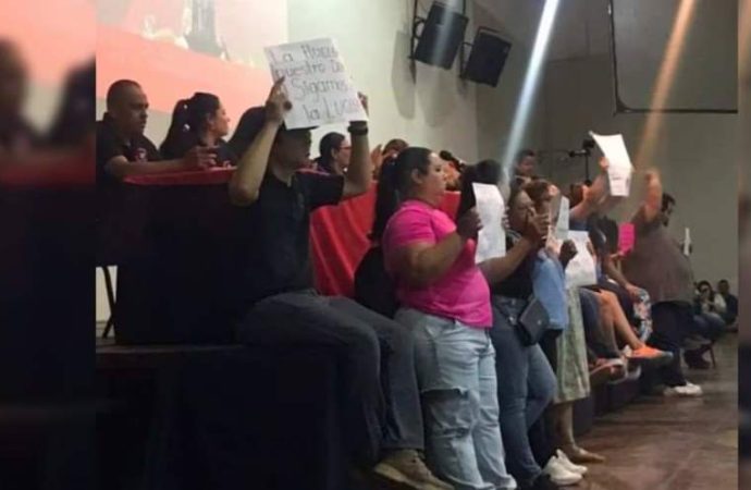 STEUS se reúne este martes para decidir si levanta la huelga de la UNISON