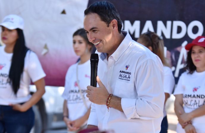 Tablets y lentes para estudiantes cajemenses