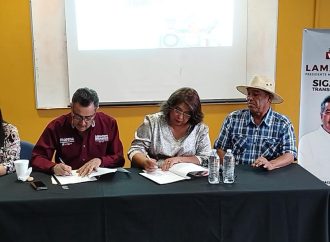 Firma Lamarque pacto con periodistas de Cajeme