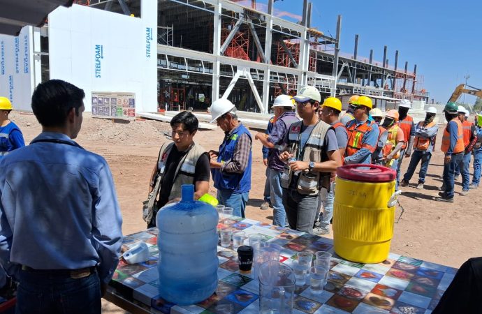 Atienden a trabajadores de la construcción con Tercera Jornada de Hidratación en Navojoa