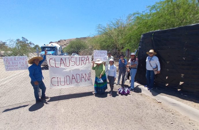 Bloquean organizaciones Ciudadanas los trabajos en la Sauceda