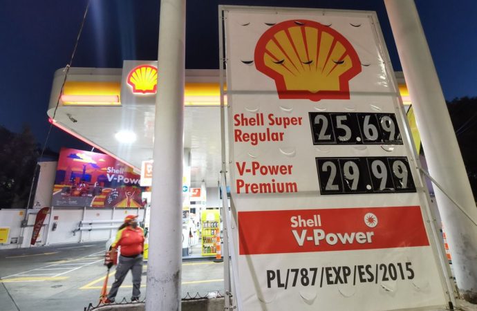 Empresarios sufren precio de combustibles