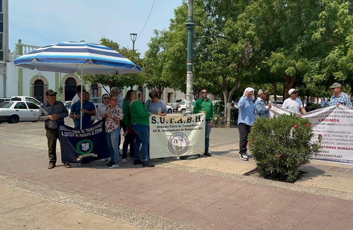 Recibe Secretaría de Gobierno a empleados municipales