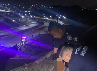 Policía Municipal impide suicidio de joven en vertedor de la presa de Hermosillo