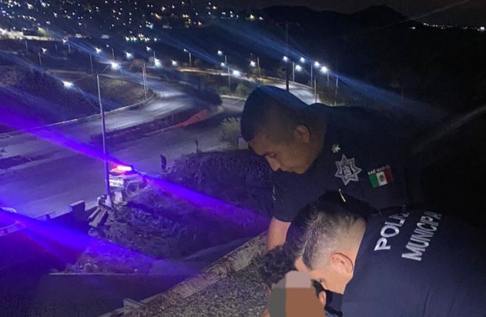 Policía Municipal impide suicidio de joven en vertedor de la presa de Hermosillo