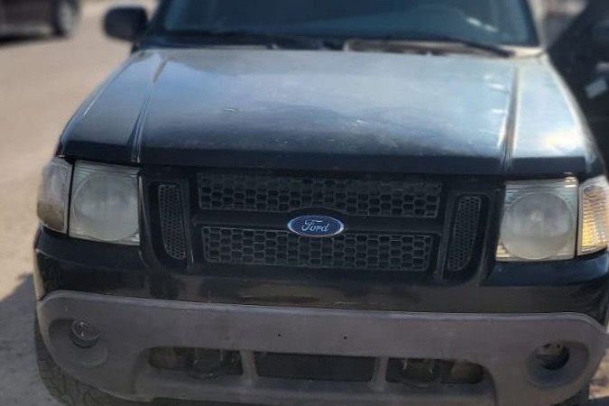 Detienen a mujer de 17 años en Hermosillo por vender camioneta robada