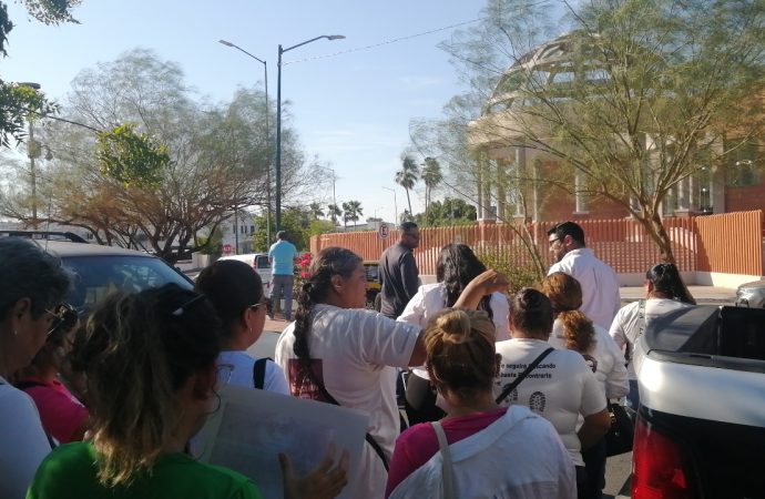 Se manifiestan madres buscadoras en la fiscalía general de Justicia de Sonora
