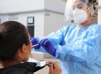 Casi se duplican los contagios de COVID-19 en México en la última semana