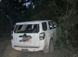 Aseguran fuerzas de seguridad en Vícam armas, granadas, cartuchos y un vehículo