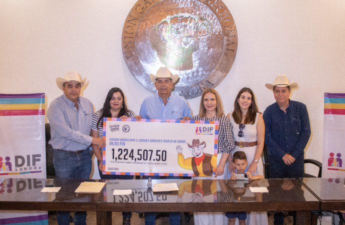 Entrega Unión Ganadera Regional de Sonora donativo a DIF Sonora
