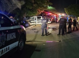 Incendian patrulla en Huatabampo; Autoridades investigan