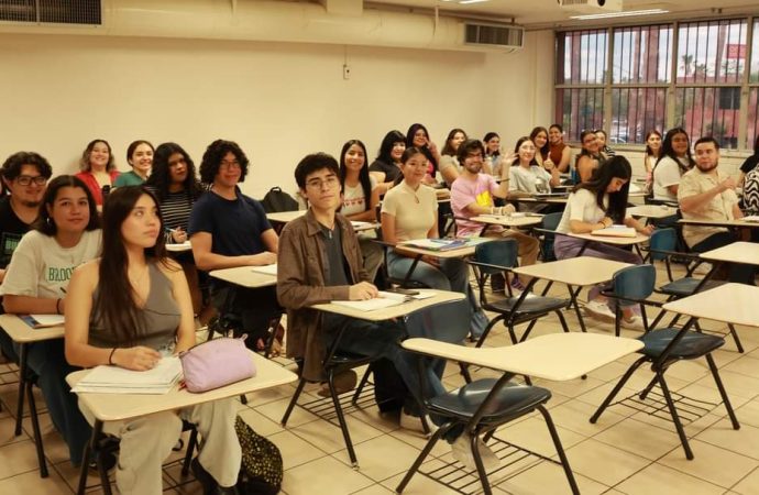 Con normalidad regresan estudiantes de la UNISON a clases