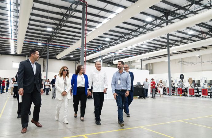 Concreta Gobernador Durazo llegada de más inversión extranjera con Plan Sonora