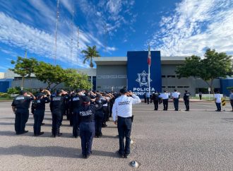 Reconoce SSPM a elementos por años de servicio durante lunes cívico