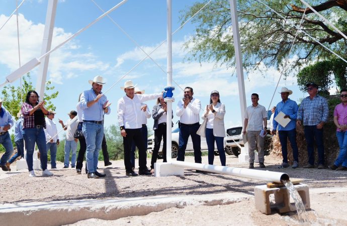 Lleva Gobernador Durazo agua a comunidades que nunca habían tenido acceso